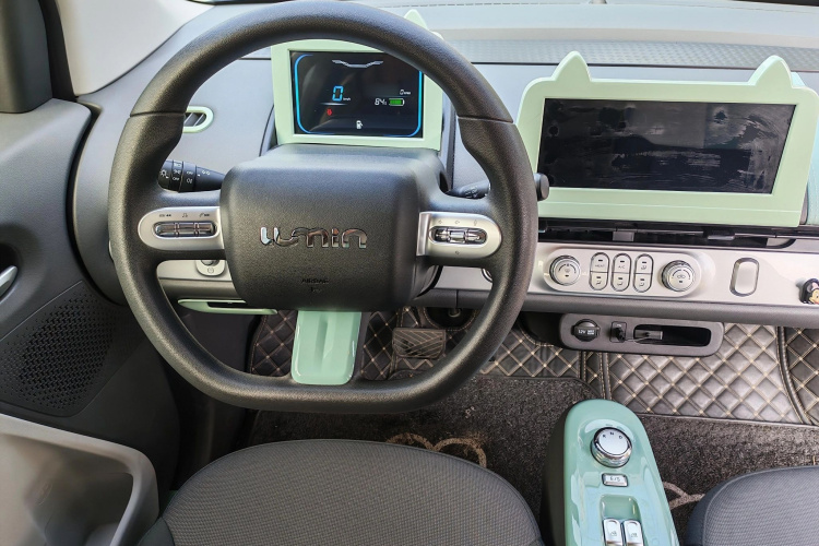 长安启源 长安Lumin 2022款 210km 香甜款中控内饰7007