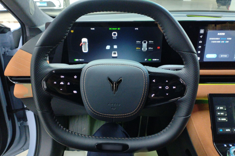 岚图汽车 岚图追光 2023款 四驱长续航版中控内饰13