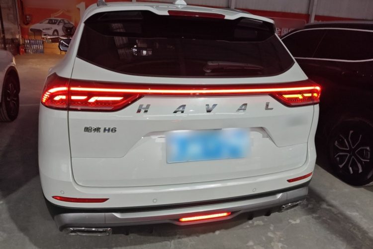 哈弗H6 2023款 国潮版 1.5T 自动都市版车身外观6