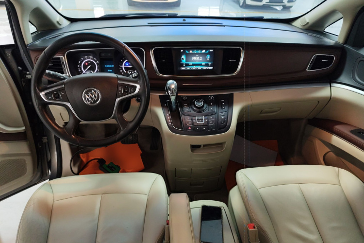 别克GL8 2018款 28T 豪华型 国VI中控内饰12