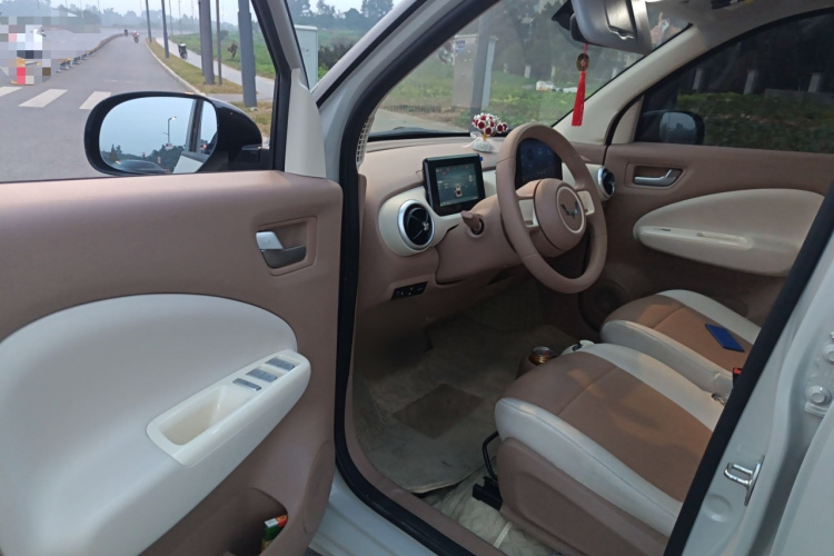 五菱汽车 宏光MINIEV 2025款 四门版 臻享+款中控内饰7003