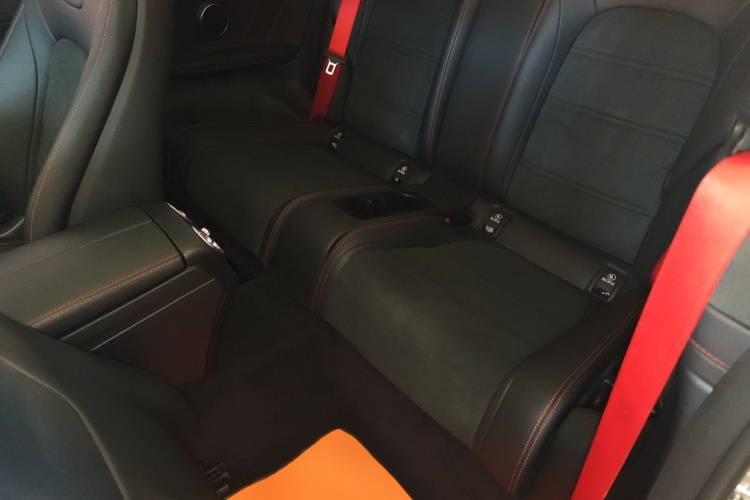 奔驰C级(进口) 2022款 改款 C 260 轿跑车中控内饰7004