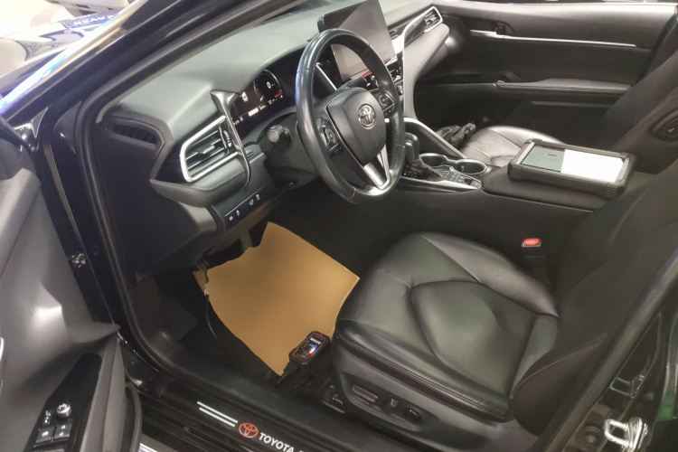 丰田 凯美瑞 2023款 双擎 2.5HG 豪华版中控内饰20