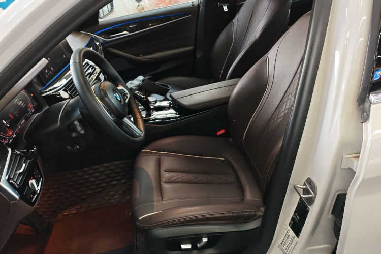 宝马5系 2021款 改款 525Li M运动套装局部细节19