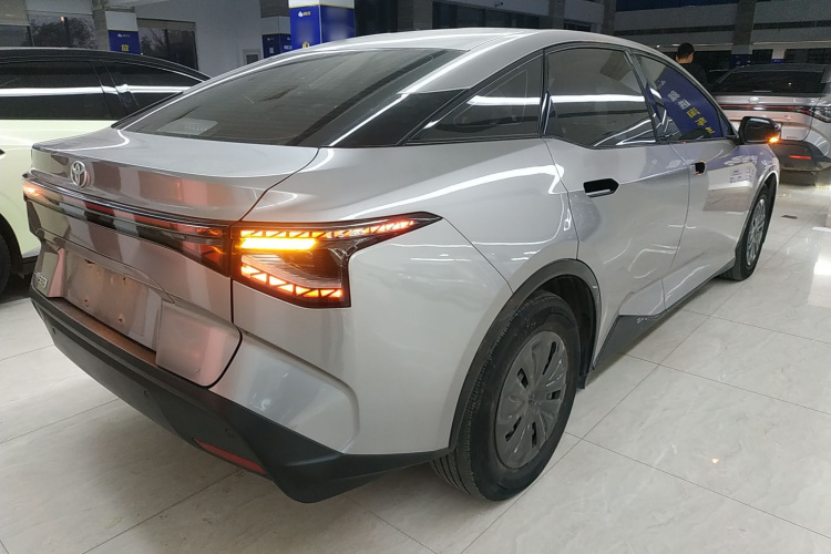 丰田bZ3 2023款 517km 精英PRO车身外观7