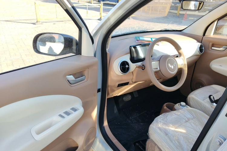 五菱汽车 宏光MINIEV 2025款 四门版 进阶款中控内饰20