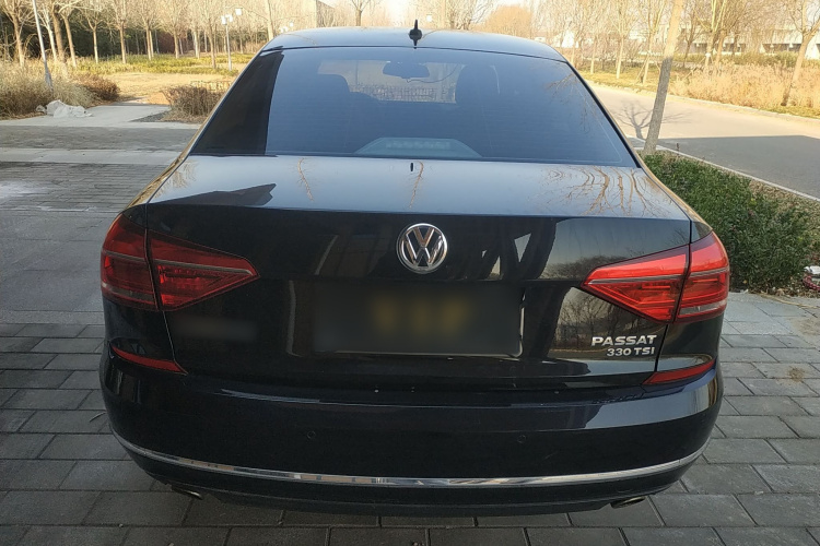 大众 帕萨特 2017款 330TSI DSG尊荣版车身外观6