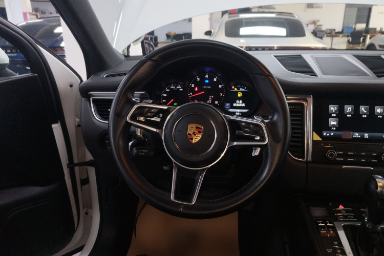 保时捷 2017款  Macan 2.0T中控内饰13