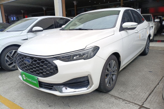 福特 福睿斯 2021款 1.5L 自动钻石版