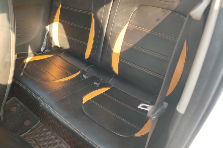 五菱汽车 宏光MINIEV 2020款 轻松款 磷酸铁锂中控内饰21