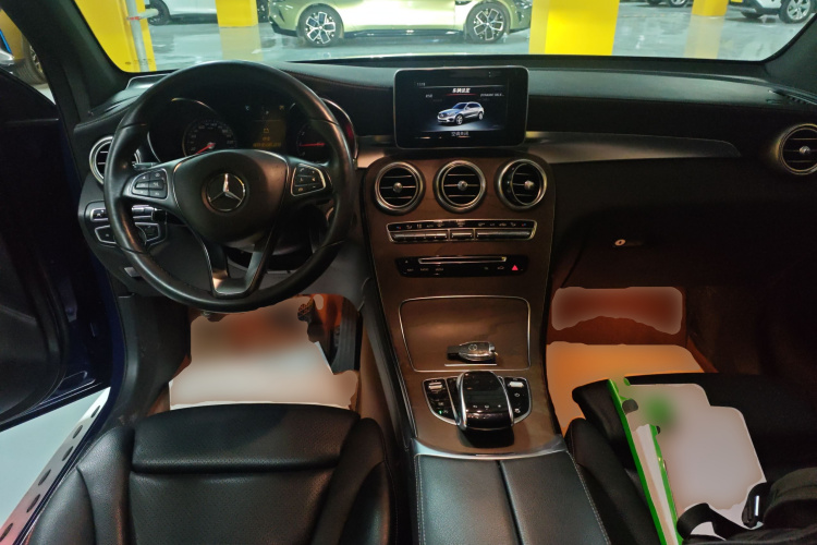 奔驰GLC 2016款 GLC 300 4MATIC 动感型中控内饰12
