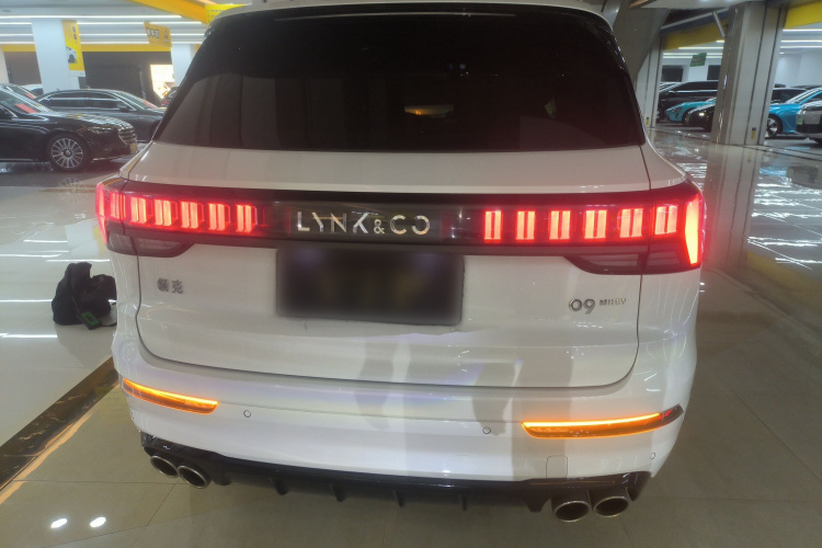 领克09 2021款 2.0T Halo 六座车身外观6