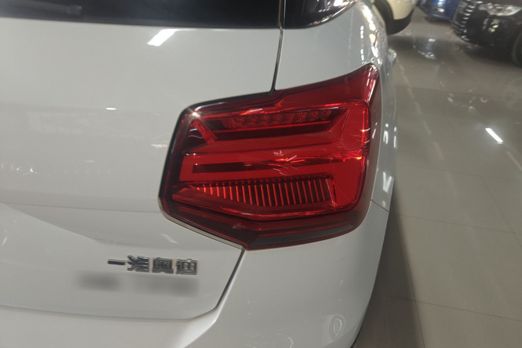 奥迪Q2L 2021款 35 TFSI 进取动感型车身外观6001