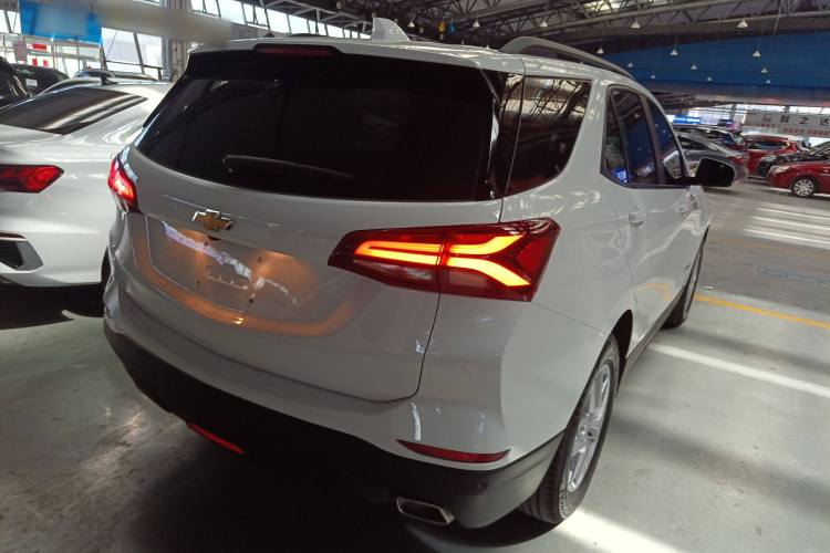 雪佛兰 探界者 2022款 535T 驰界版车身外观6005