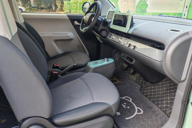 长安启源 长安Lumin 2022款 210km 香甜款中控内饰7008