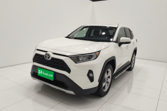 丰田 RAV4荣放 2021款 2.0L CVT两驱风尚PLUS版
