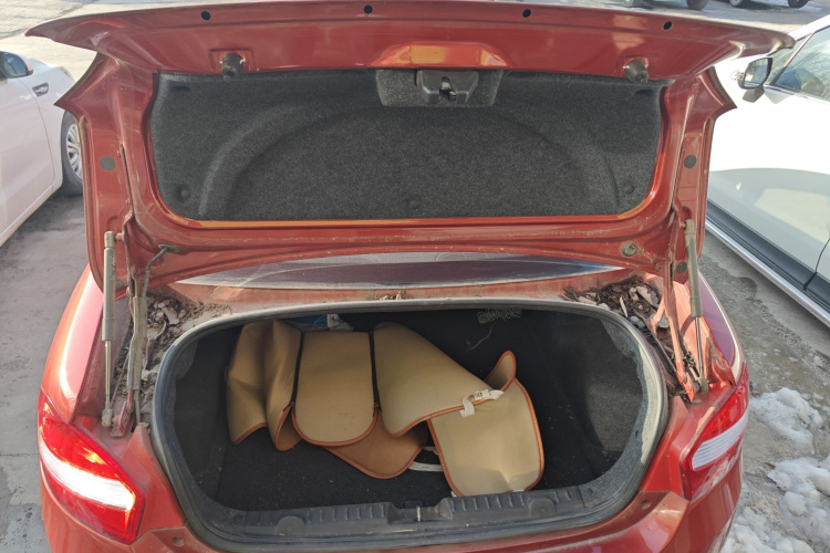 凯翼C3 2015款 1.5L 手动金钻型局部细节23