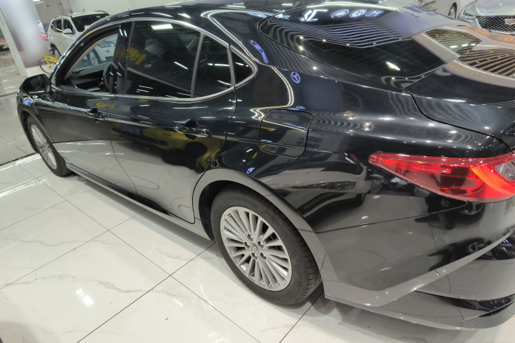 丰田 凯美瑞 2024款 2.0E 精英版车身外观6003