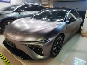 哪吒汽车 哪吒S 2024款 纯电 520km 后驱AR-HUD版