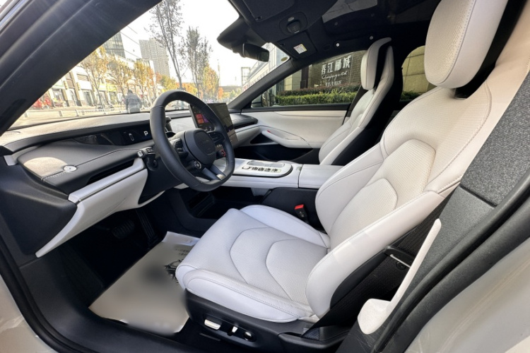 小米汽车 小米SU7 2024款 后驱超长续航高阶智驾Pro版中控内饰7005