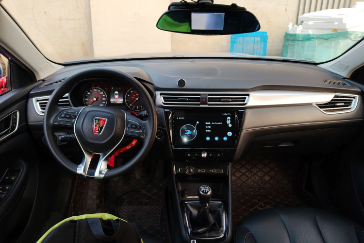 荣威i5 2019款 1.5L 手动4G互联朗豪版中控内饰12