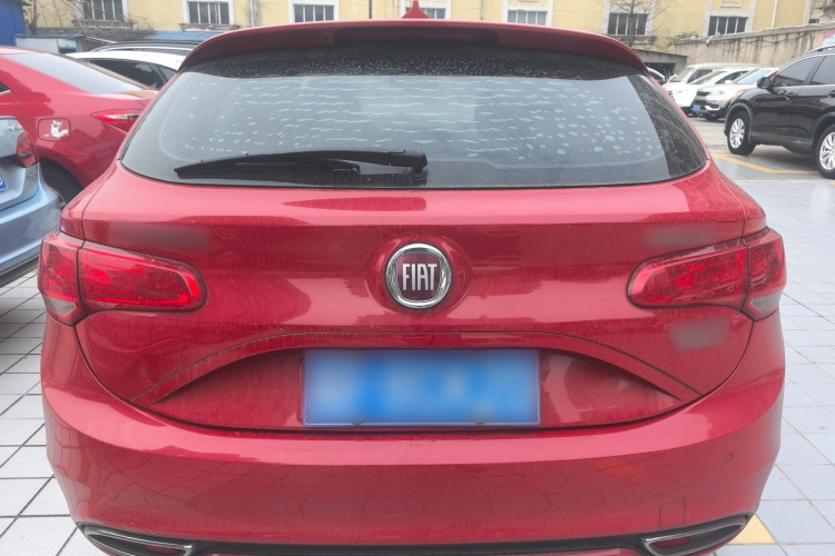 菲亚特 致悦 2014款 1.4T 自动运动版车身外观6