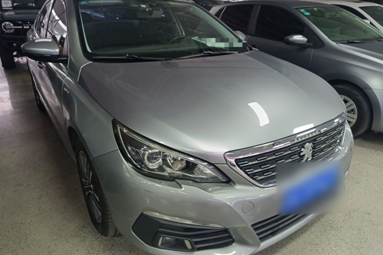 标致308 2016款 230THP 自动豪华版车身外观3