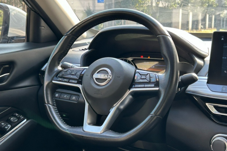 日产 天籁 2022款 2.0T XL 进享版中控内饰7006