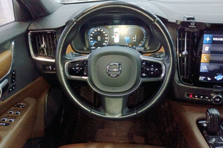 沃尔沃S90新能源 2022款 T8 E驱混动 智逸豪华版中控内饰13