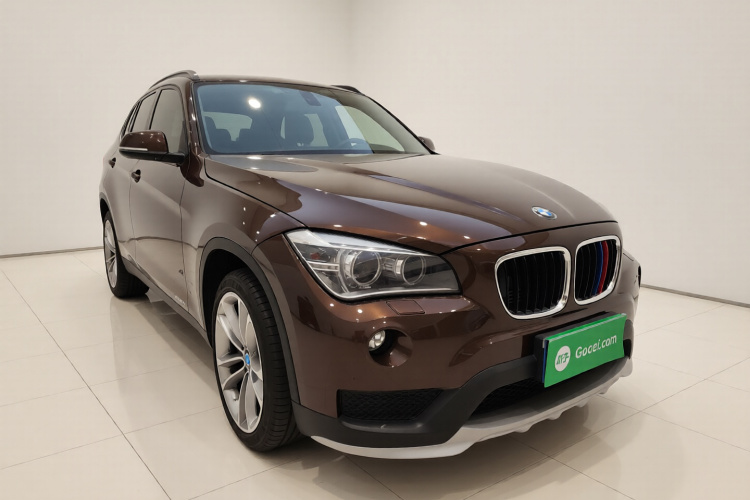 宝马X1 2015款 sDrive18i 领先晋级版车身外观3