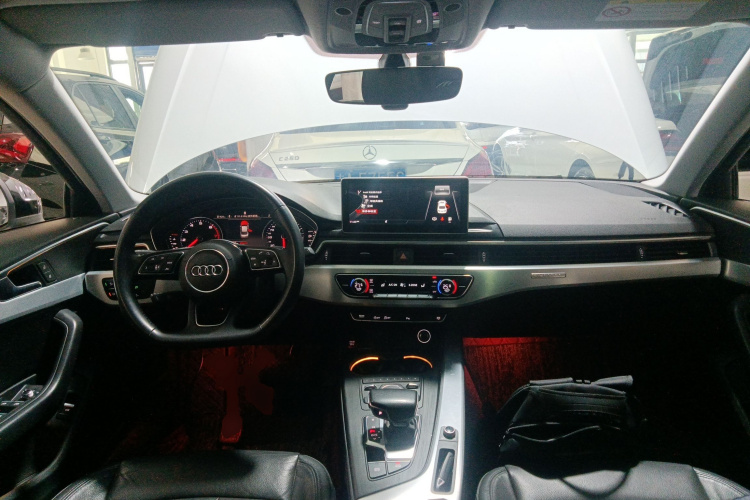 奥迪A4L 2019款 45 TFSI quattro 个性运动版 国VI中控内饰12