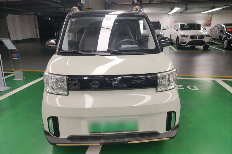 五菱汽车 宏光MINIEV 2022款 GAMEBOY 200km 玩乐款 磷酸铁锂车身外观2