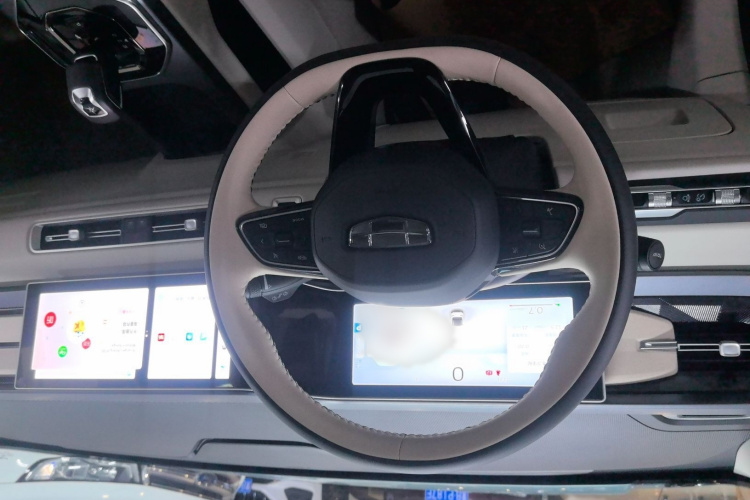 吉利汽车 吉利icon 2023款 1.5TD 巧克力醇巧版中控内饰7002