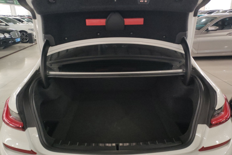 宝马3系 2022款 325Li M运动套装局部细节23