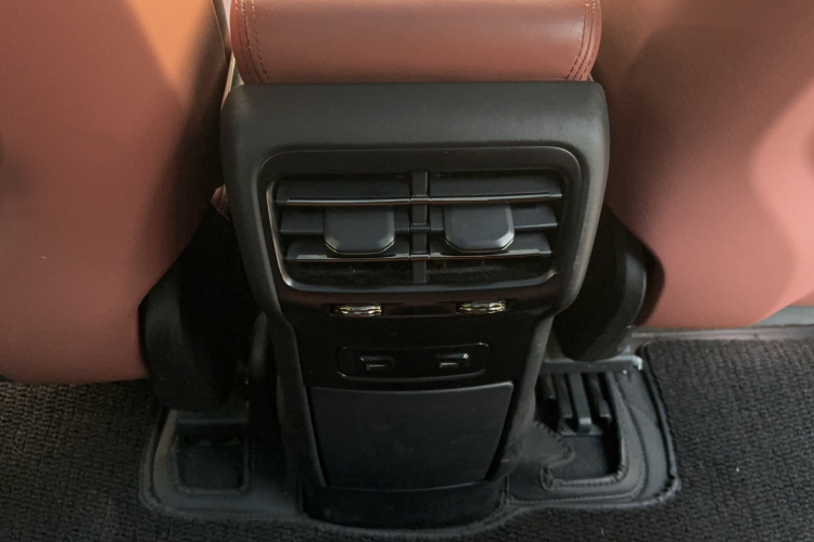 蔚来EC6 2020款 430KM 运动版中控内饰7006