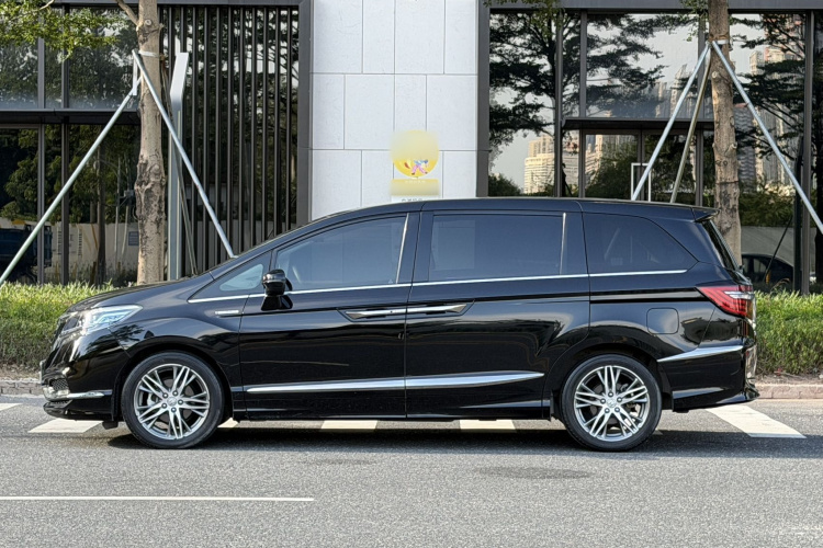 本田 艾力绅 2019款 2.0L 混动至尊版车身外观6003