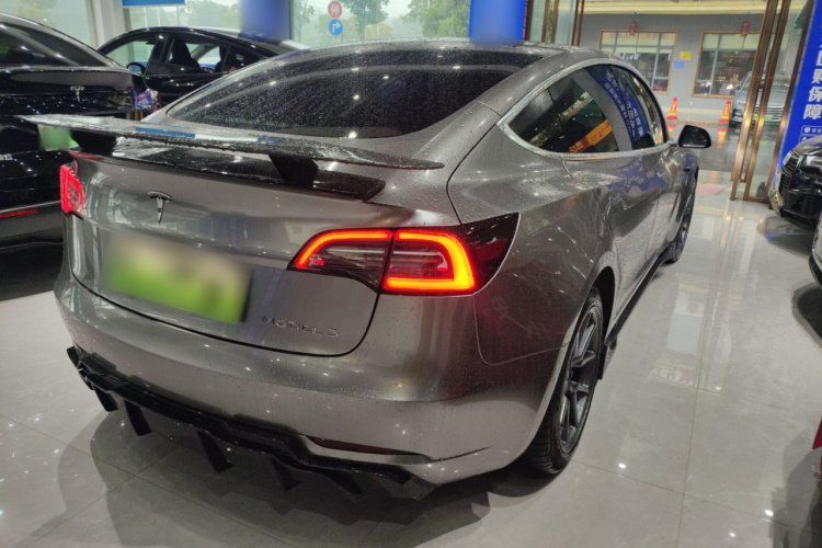 特斯拉 Model 3 2020款 改款 长续航后轮驱动版车身外观6002