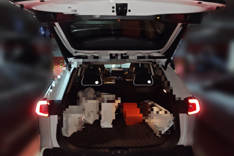 丰田 威兰达 2020款 2.0L CVT四驱豪华版中控内饰23