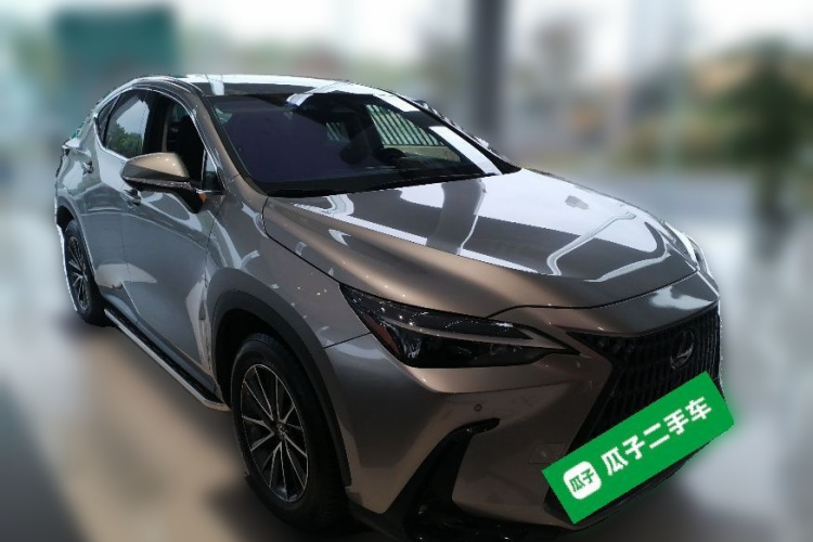 雷克萨斯NX 2022款 260 前驱 创悦版车身外观3