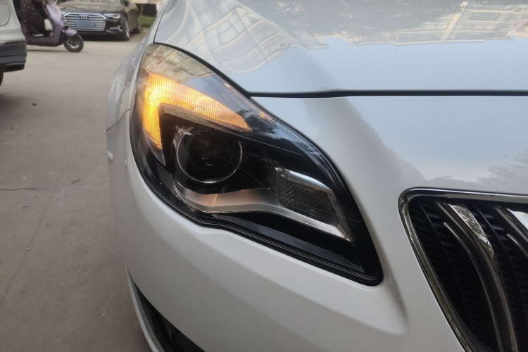 别克 君威 2015款 2.0L 精英时尚型车身外观6006