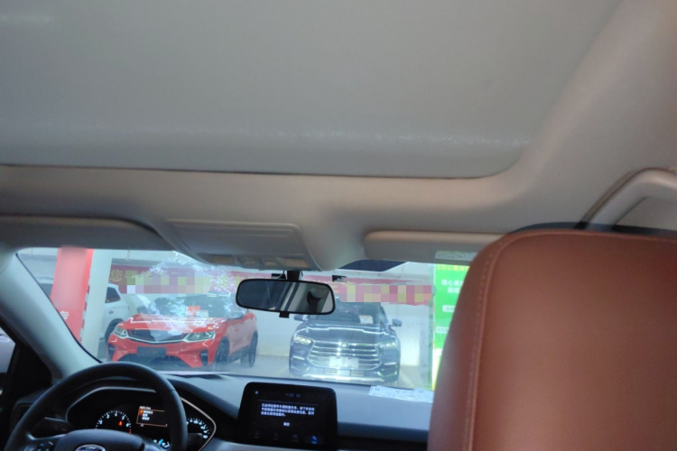 福特 福克斯 2020款 三厢 1.5L 自动锋跃型中控内饰22