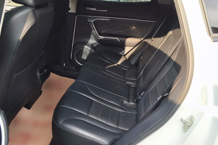 魏牌 VV5 2017款 2.0T 超豪型中控内饰21