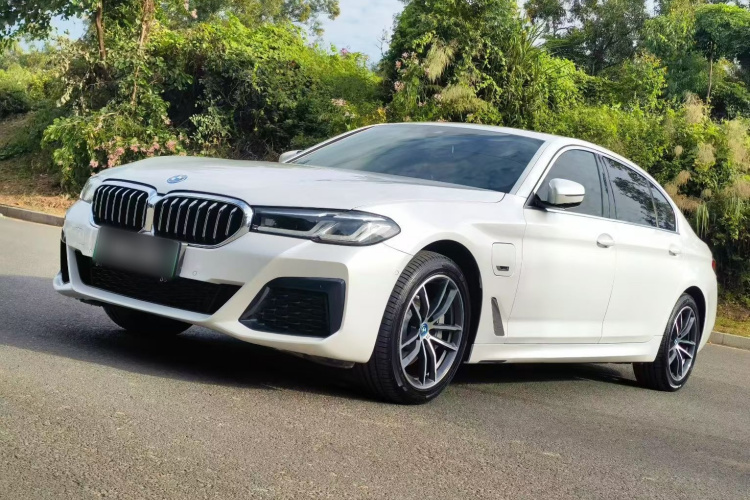 宝马5系新能源 2022款 改款 535Le M运动套装车身外观6003