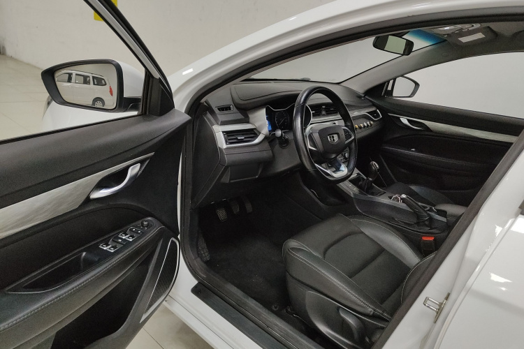 吉利汽车 帝豪 2019款  领军版 1.5L 手动豪华型 国VI中控内饰7003
