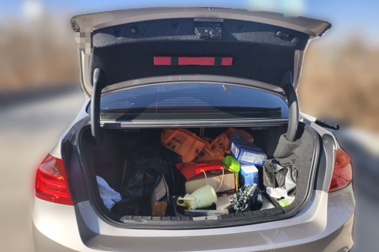 宝马3系 2015款 320Li 超悦版时尚型中控内饰23