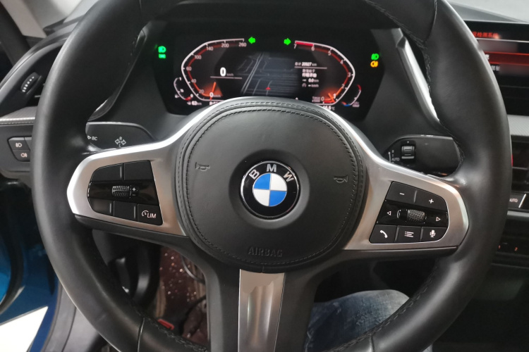 宝马2系(进口) 2021款 225i 四门轿跑车 M运动套装中控内饰13