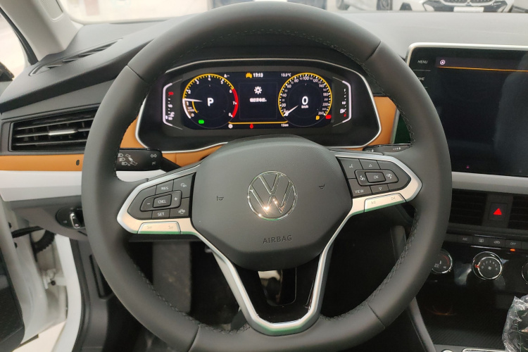 大众 宝来 2025款 200TSI DSG悦行PRO版中控内饰13