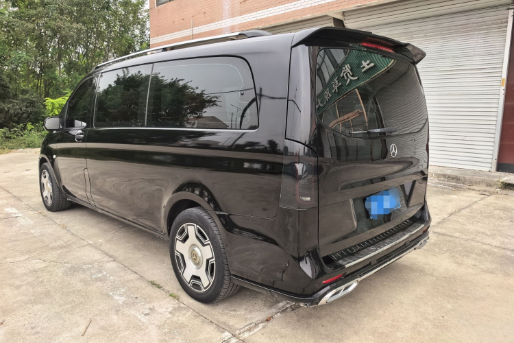 奔驰 威霆 2021款 2.0T 精英版 7座车身外观6005