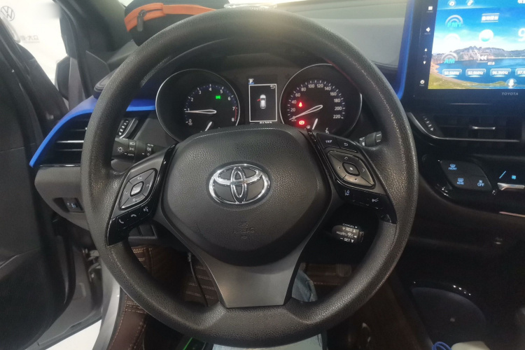 丰田 奕泽IZOA 2020款 2.0L 奕享版中控内饰13