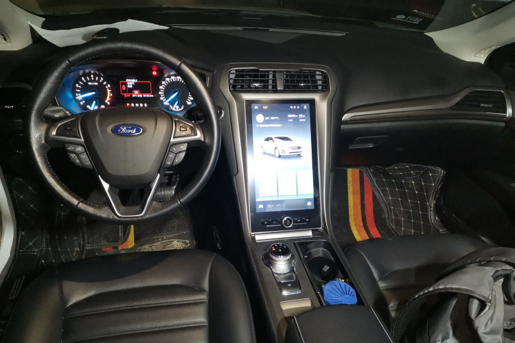 福特 蒙迪欧 2020款 EcoBoost 180 时尚型中控内饰12